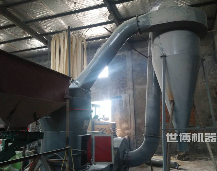 高岭土磨粉加工现场 高岭土磨粉加工现场